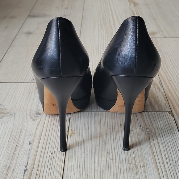 Gucci Leather Platform Pumps - Picture 3 of 5
